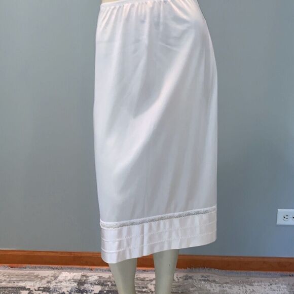 Vintage Lorraine White Long Slip Skirt Size Tall Small - Picture 10 of 12